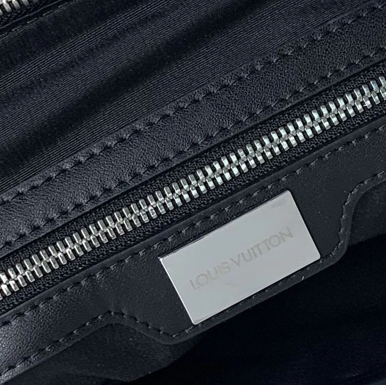 Sophisticated Mens Louis Vuitton Briefcases 92806