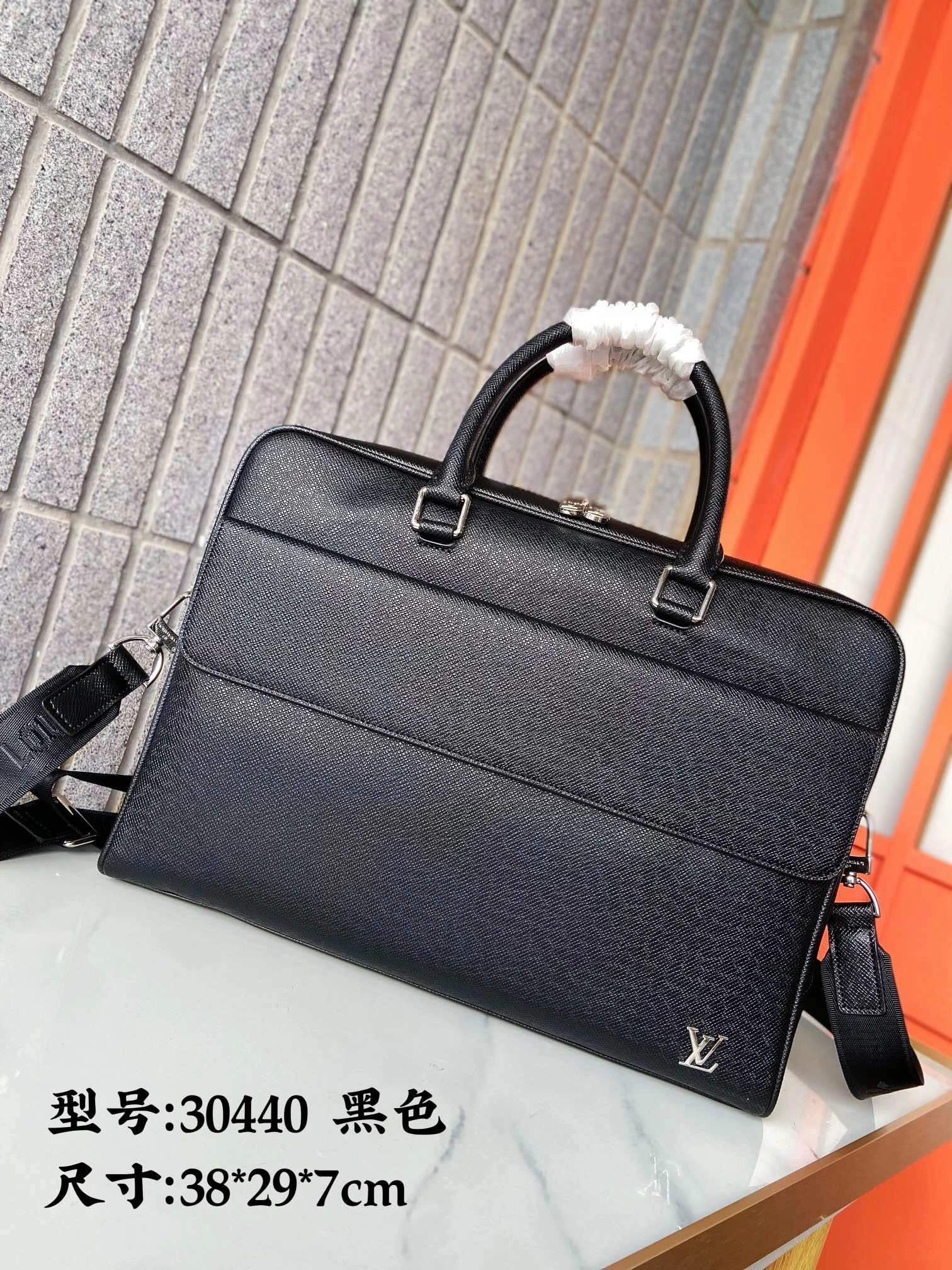 MoistureWicking Mens Louis Vuitton Briefcases 92804
