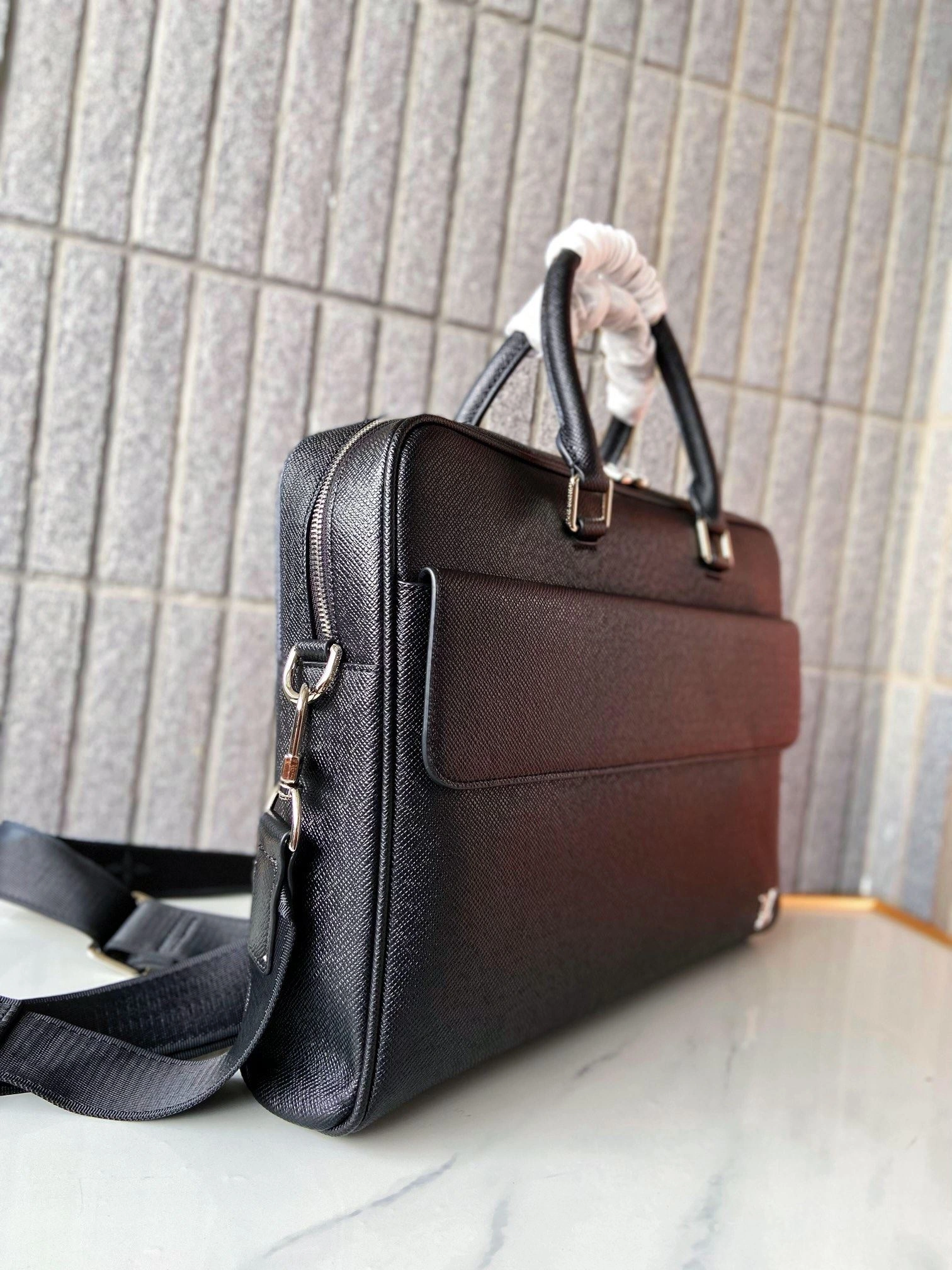 MoistureWicking Mens Louis Vuitton Briefcases 92804