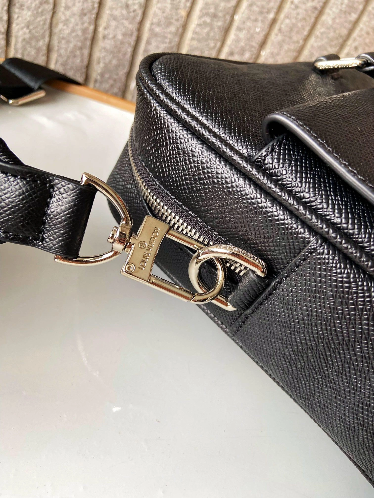 MoistureWicking Mens Louis Vuitton Briefcases 92804