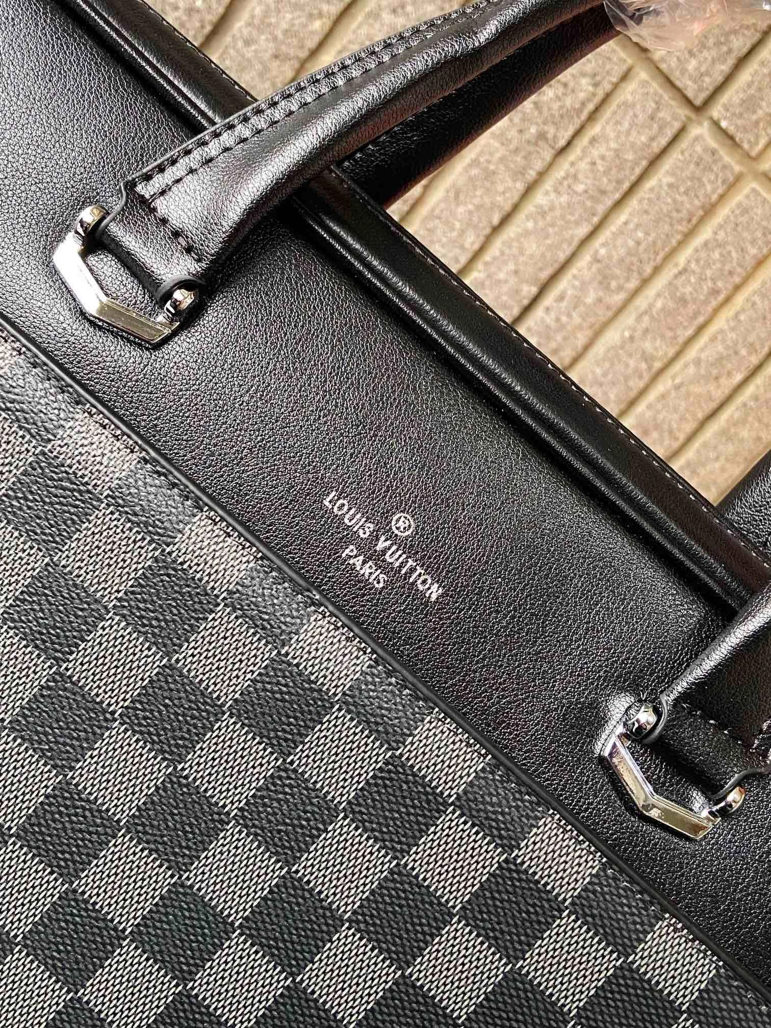 SunProtective Mens Louis Vuitton Briefcases 92801