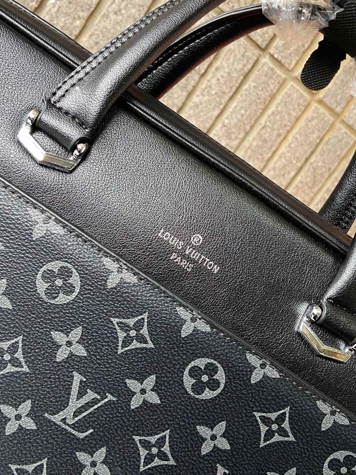 Soft Mens Louis Vuitton Briefcases 92798