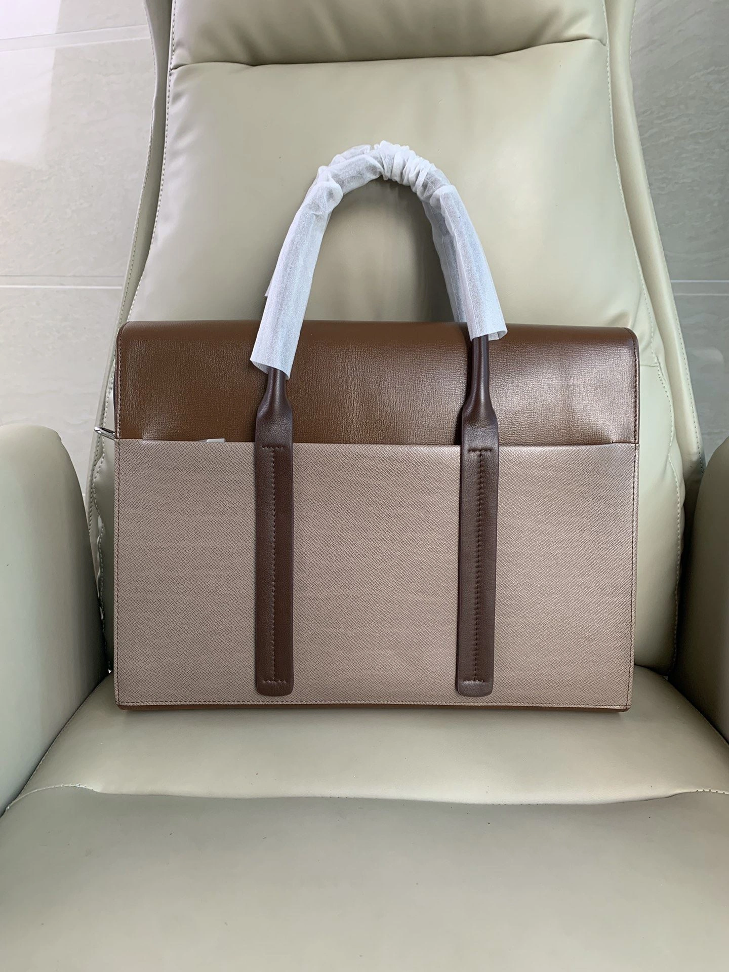 Minimalist Mens Louis Vuitton Briefcases 92786