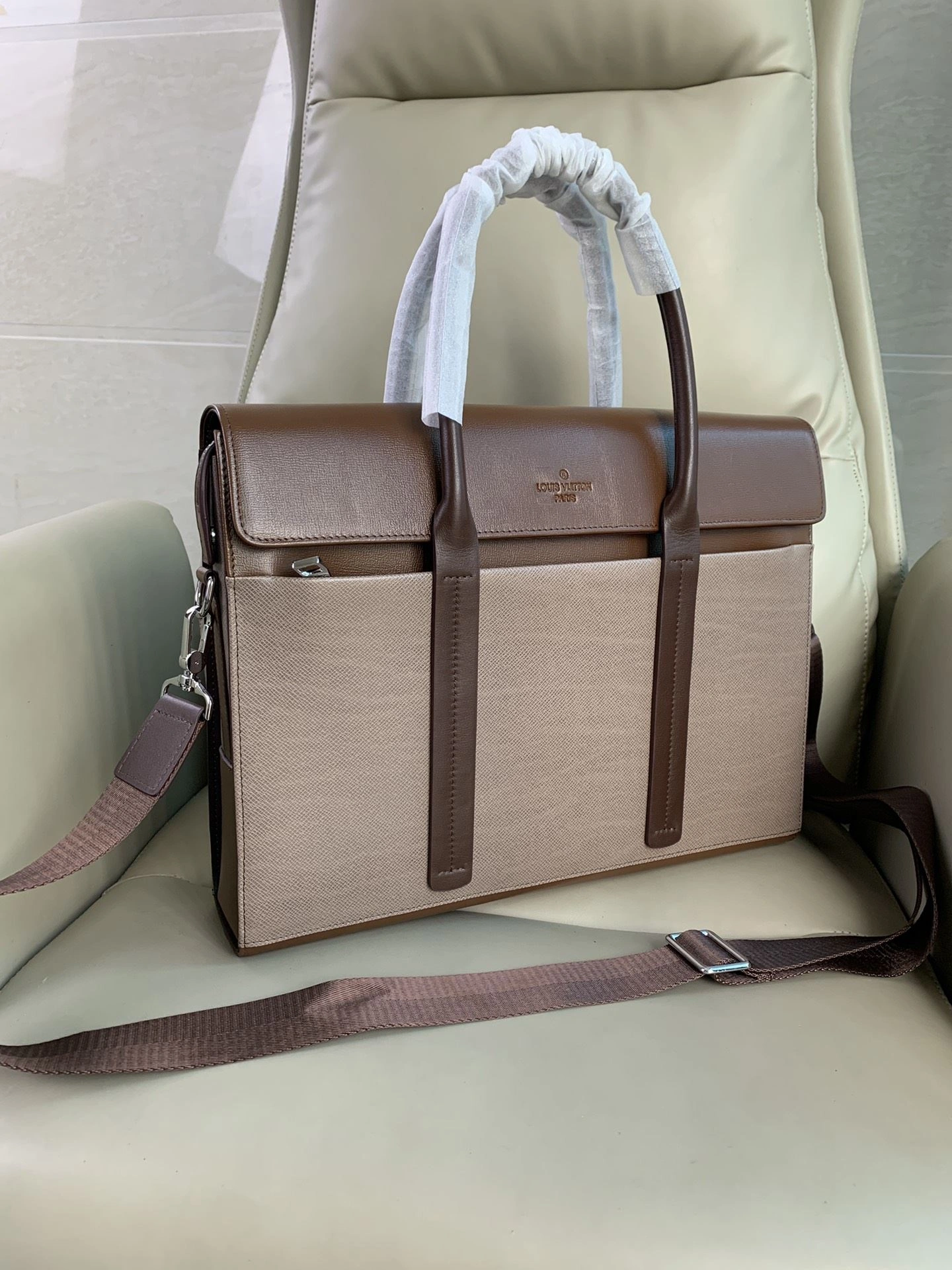 Minimalist Mens Louis Vuitton Briefcases 92786