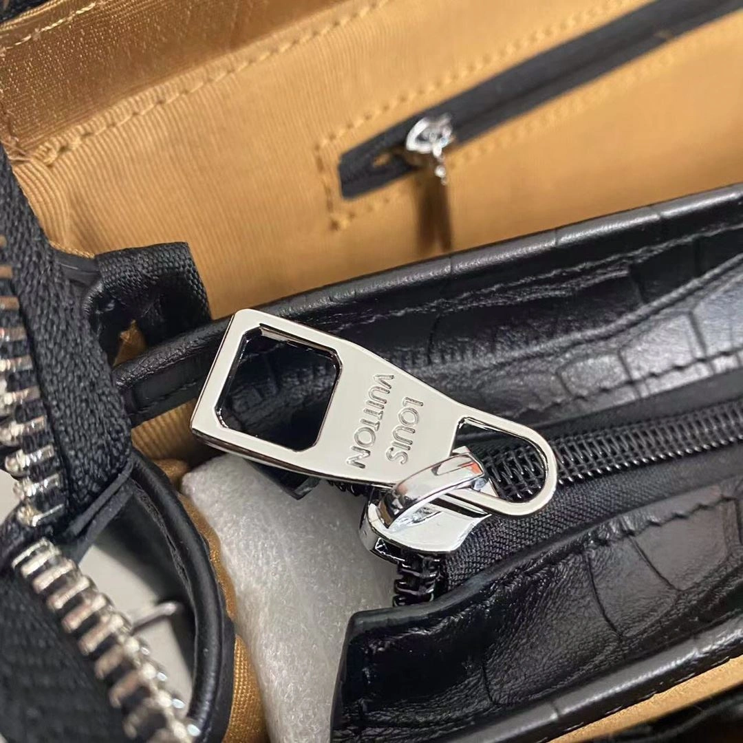 Mens Louis Vuitton Briefcases Practical 92791