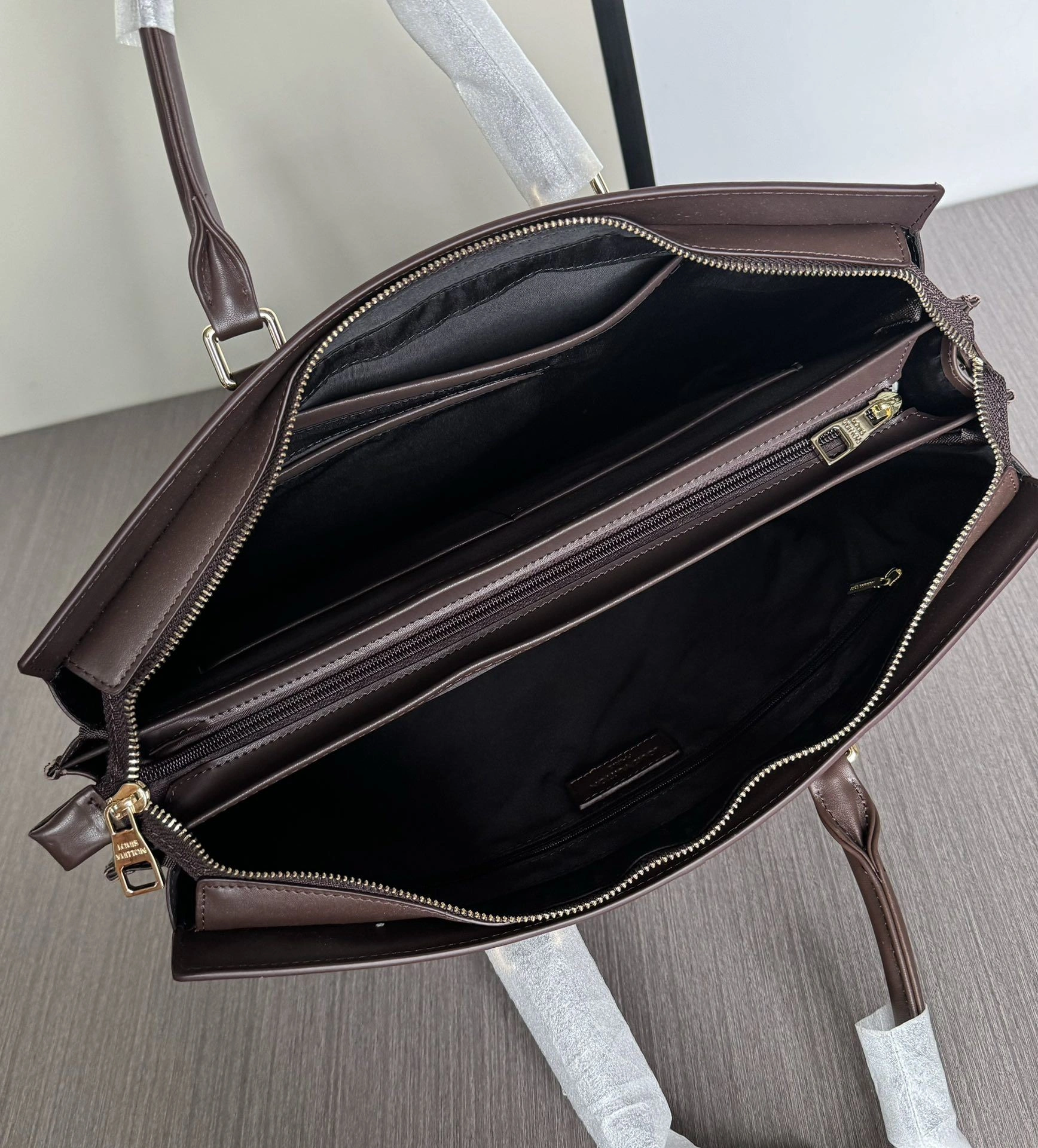 Supportive Mens Louis Vuitton Briefcases 92781