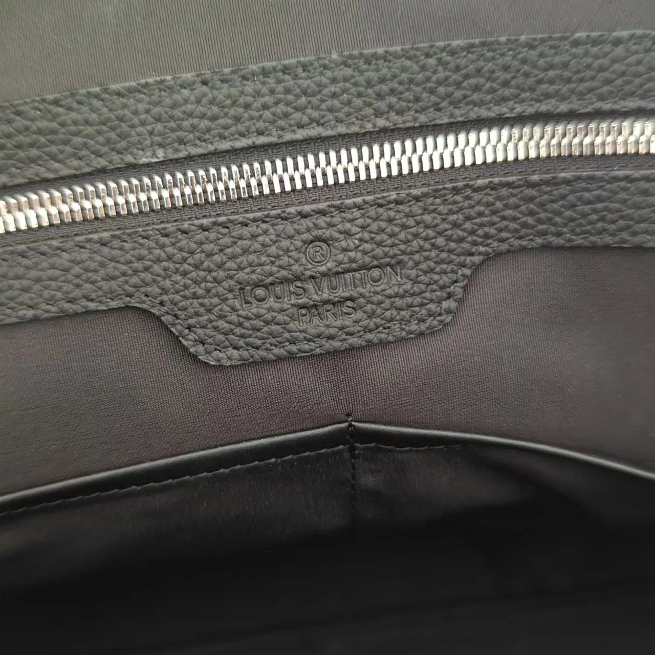 Mens Louis Vuitton Briefcases SoftTouch 92767