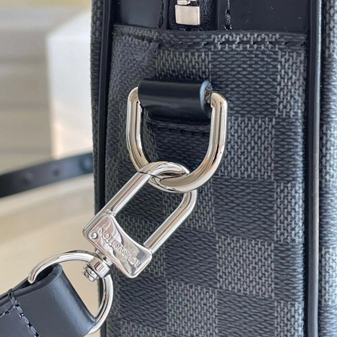 Soft Mens Louis Vuitton Briefcases 92765