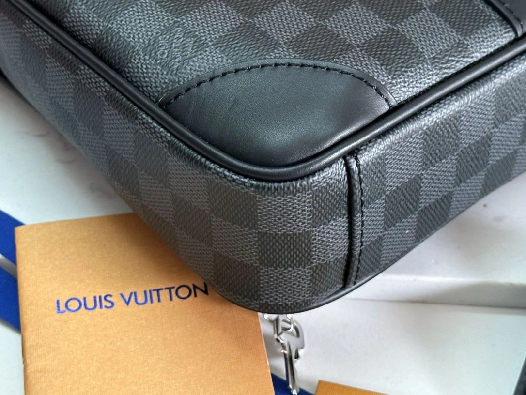 Supportive Mens Louis Vuitton Briefcases 91761