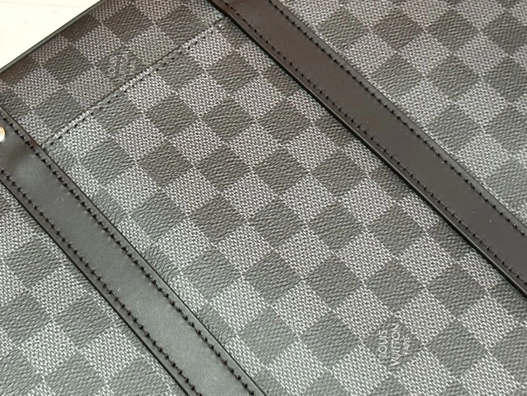 Supportive Mens Louis Vuitton Briefcases 91761