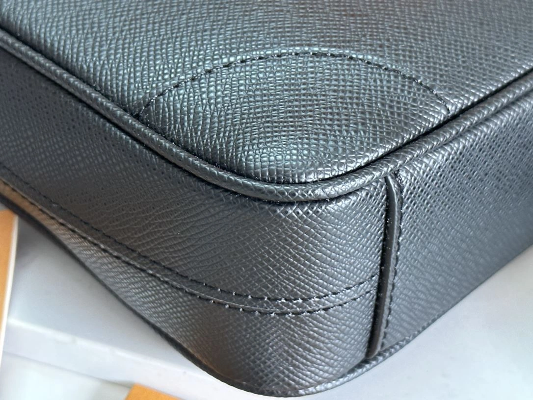 TravelReady Mens Louis Vuitton Briefcases 91767
