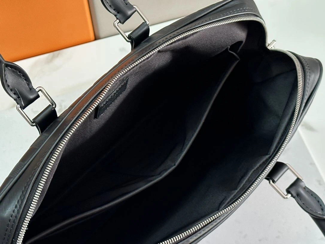 Mens Louis Vuitton Briefcases Flexible 91766