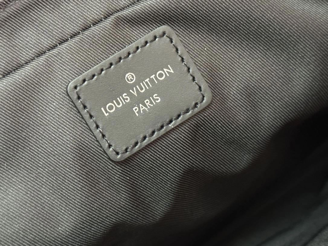 Mens Louis Vuitton Briefcases Flexible 91766