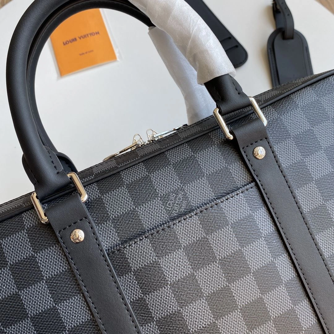 Cozy Mens Louis Vuitton Briefcases 91762