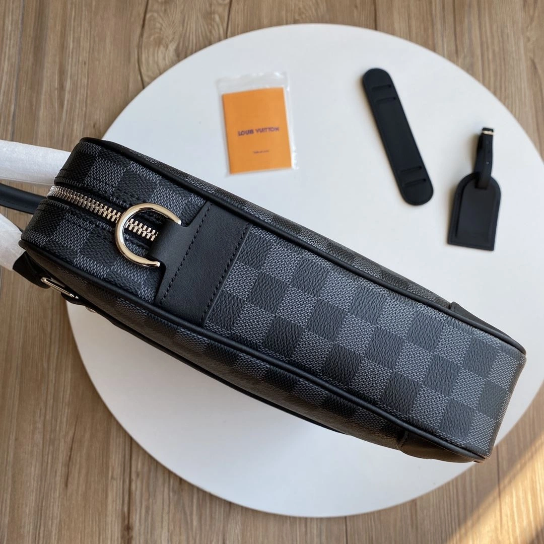 Cozy Mens Louis Vuitton Briefcases 91762