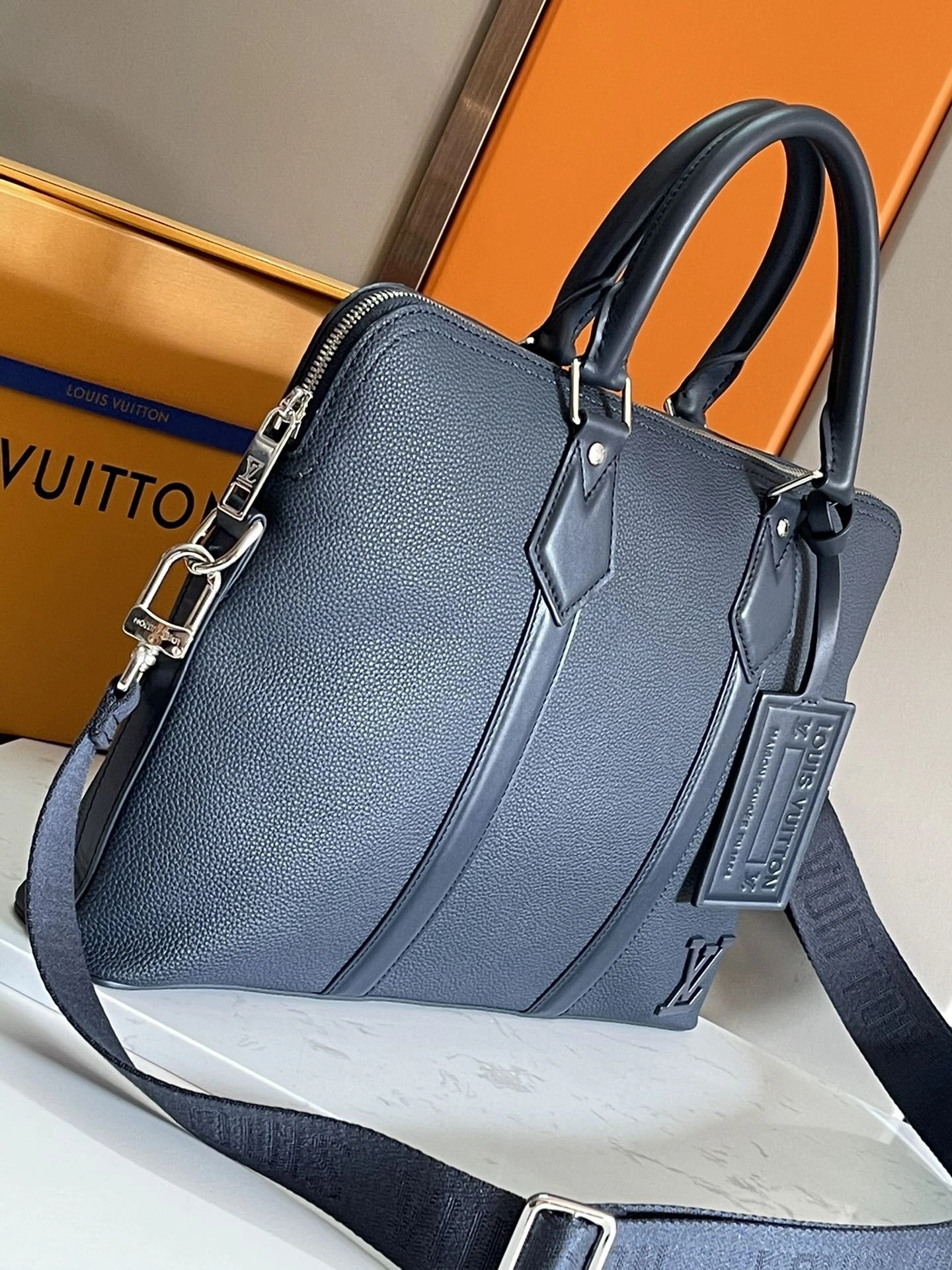 Effortless Mens Louis Vuitton Briefcases 91774