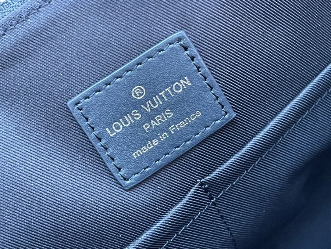 Effortless Mens Louis Vuitton Briefcases 91774