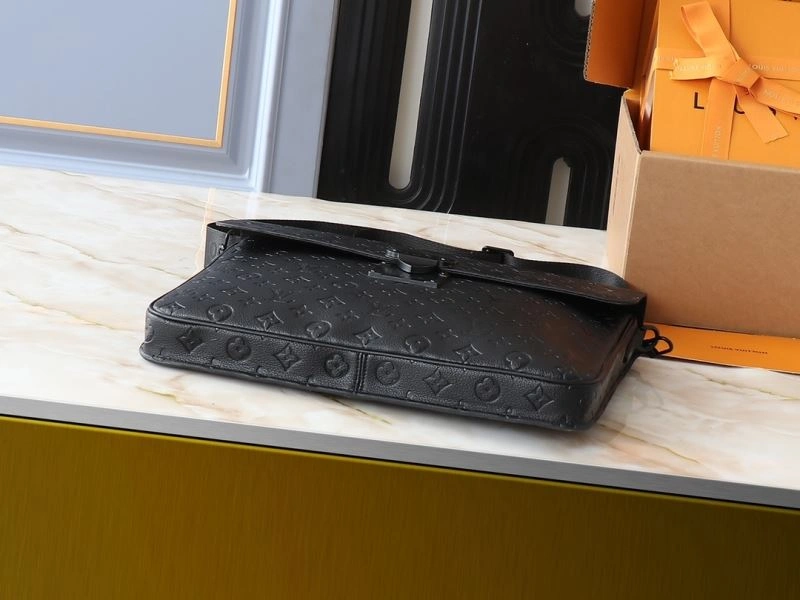 Unique Mens Louis Vuitton Briefcases 88428