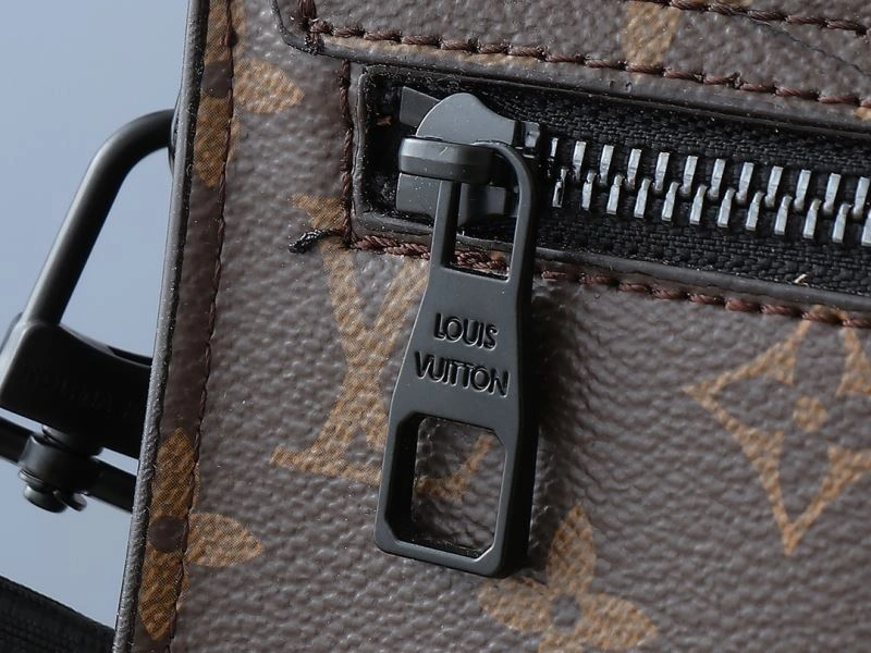 Mens Louis Vuitton Briefcases Durable 88429
