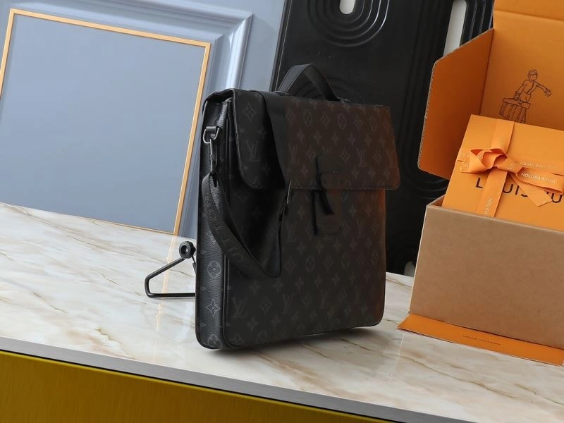 Mens Louis Vuitton Briefcases Refined 88433
