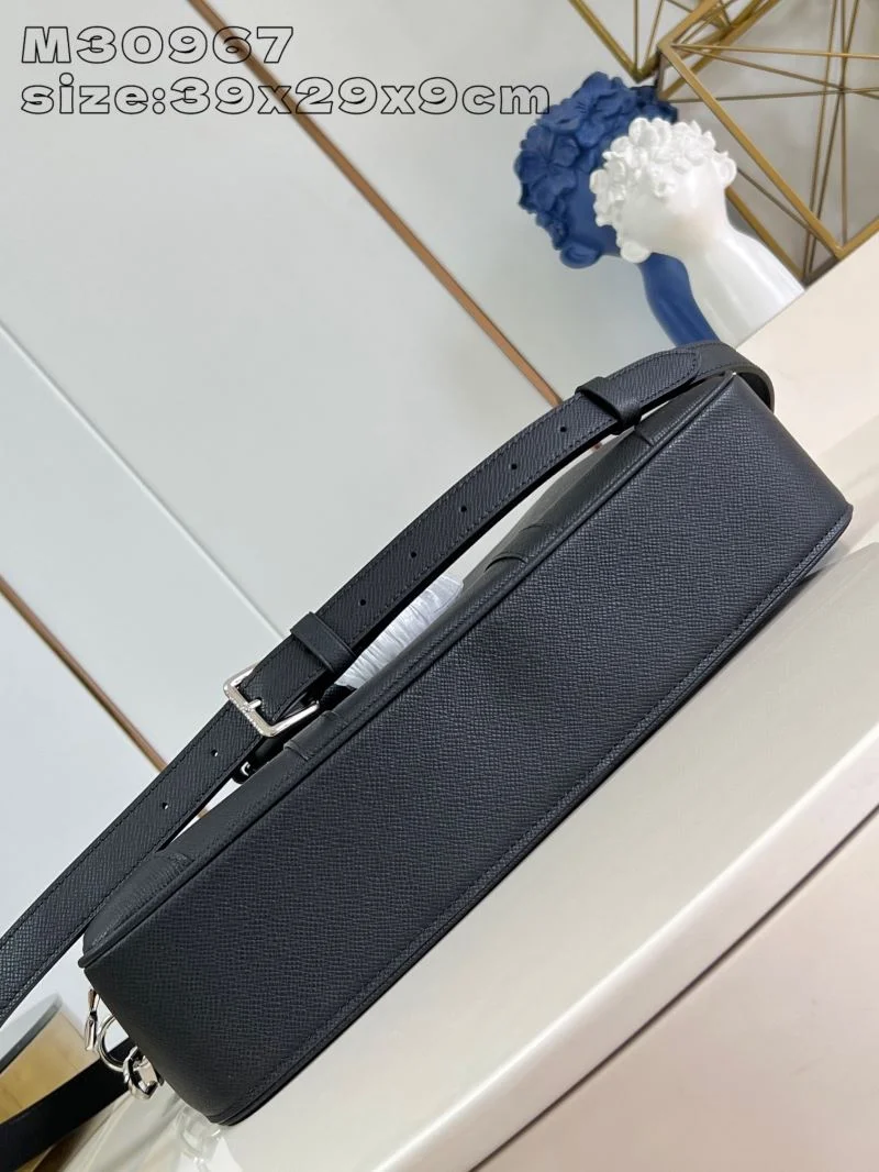 DailyWear Mens Louis Vuitton Briefcases 40814