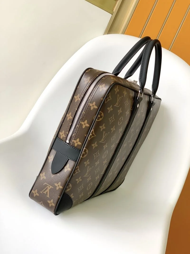 Mens Louis Vuitton Briefcases GoAnywhere 39018