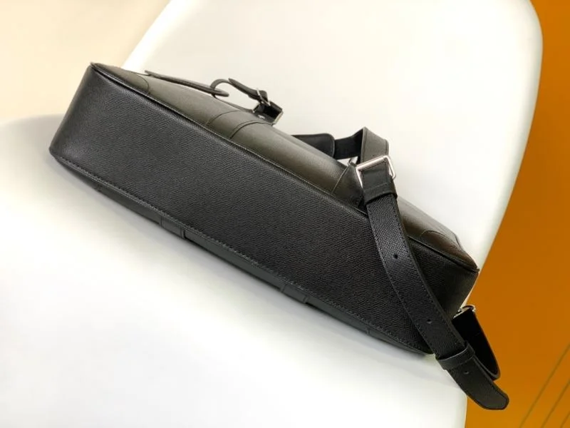 Mens Louis Vuitton Briefcases TimelessDesign 38678