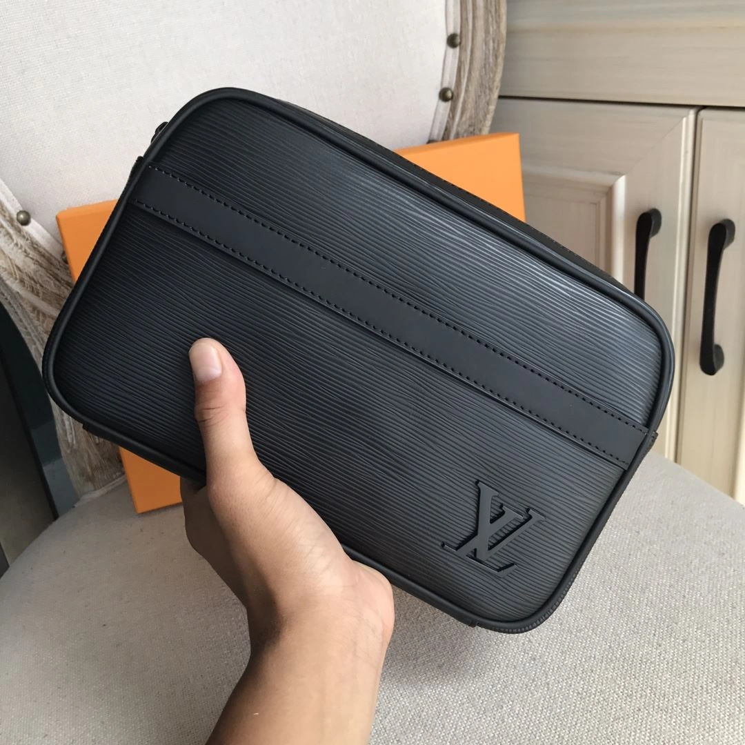 Mens Louis Vuitton Clutch Bags Effortless 92759