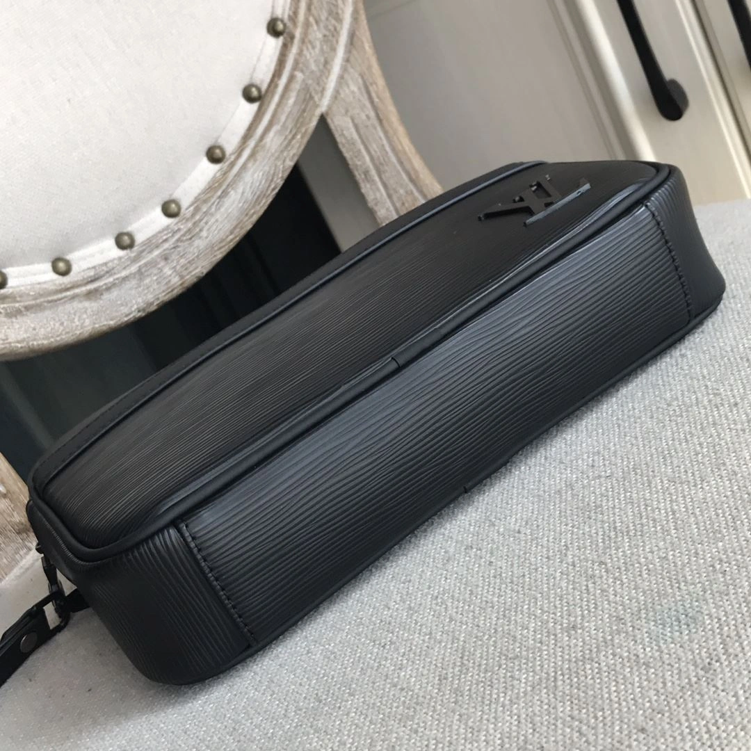 Mens Louis Vuitton Clutch Bags Effortless 92759