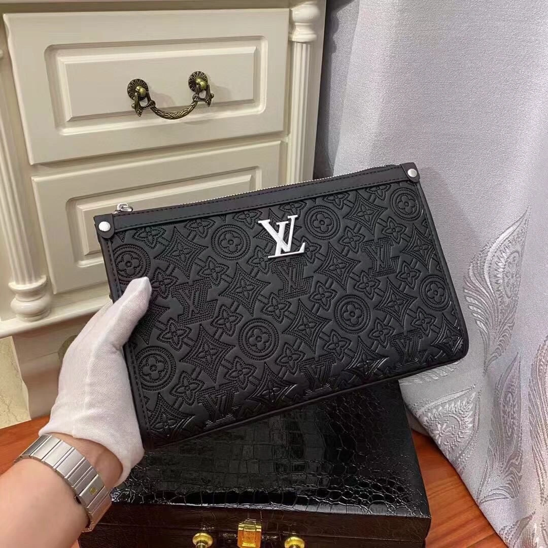 Mens Louis Vuitton Clutch Bags Chic 92855