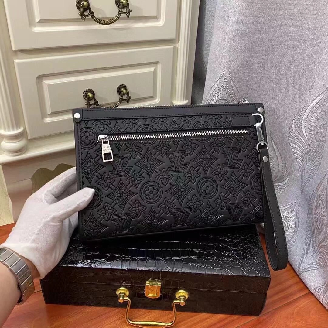 Mens Louis Vuitton Clutch Bags Chic 92855