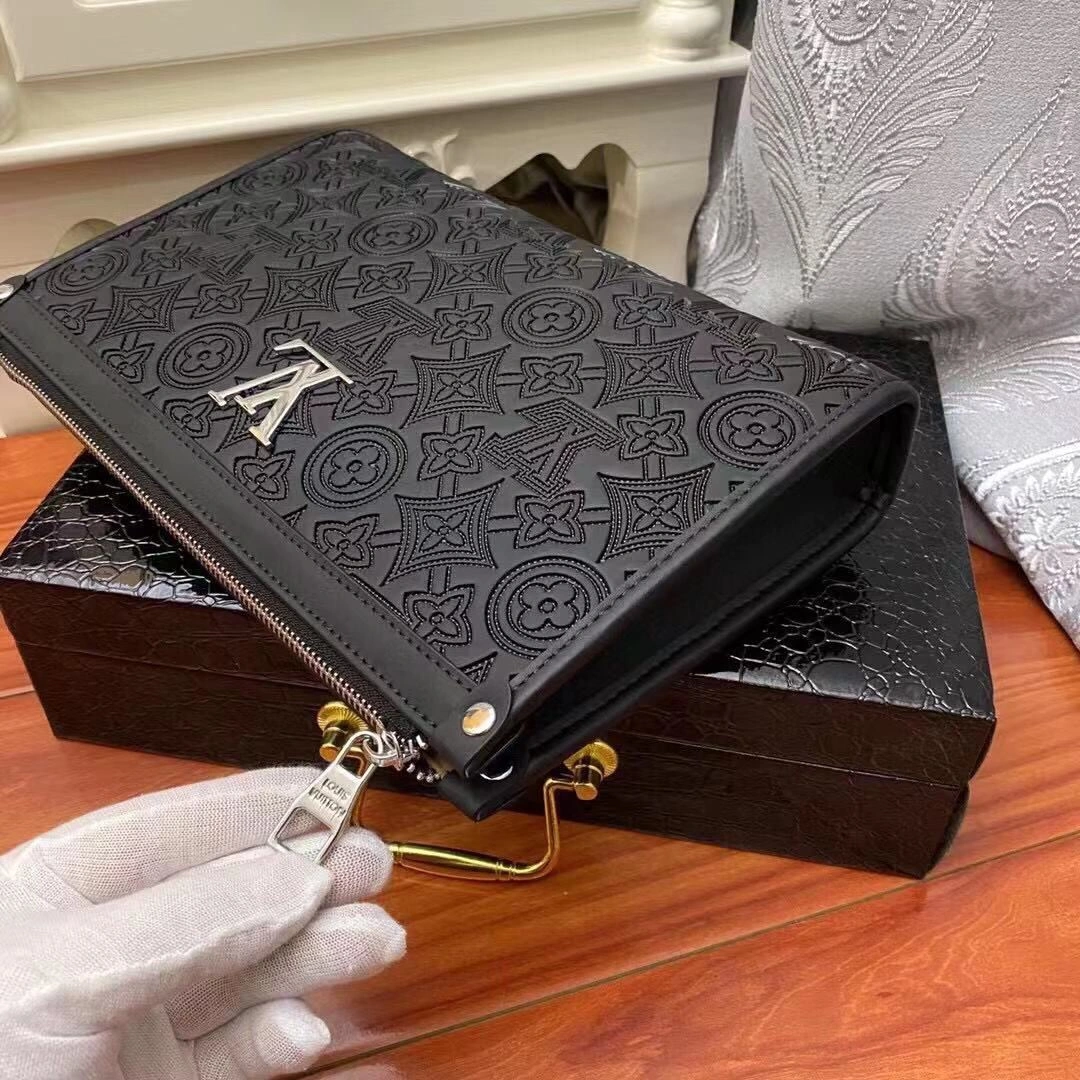 Mens Louis Vuitton Clutch Bags Chic 92855
