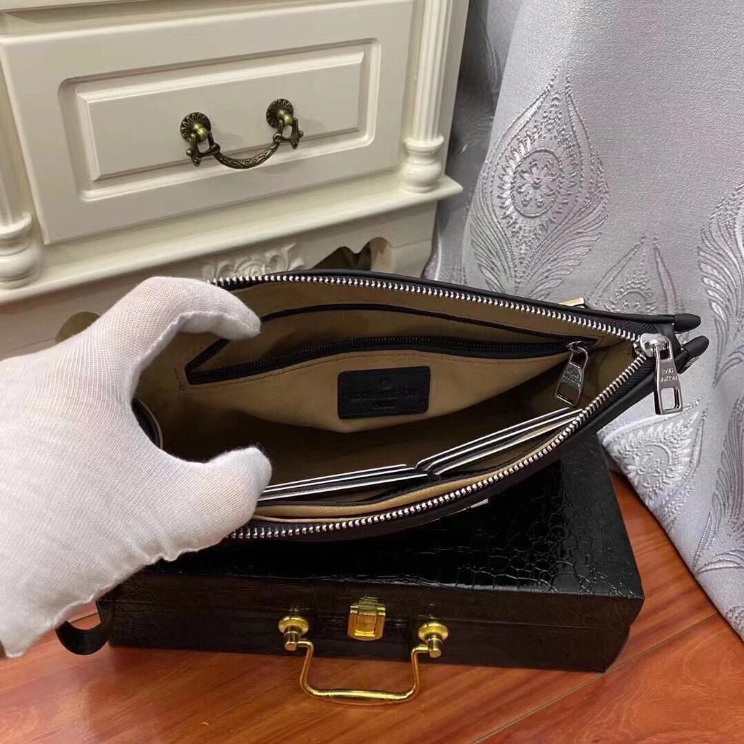 Mens Louis Vuitton Clutch Bags Chic 92855