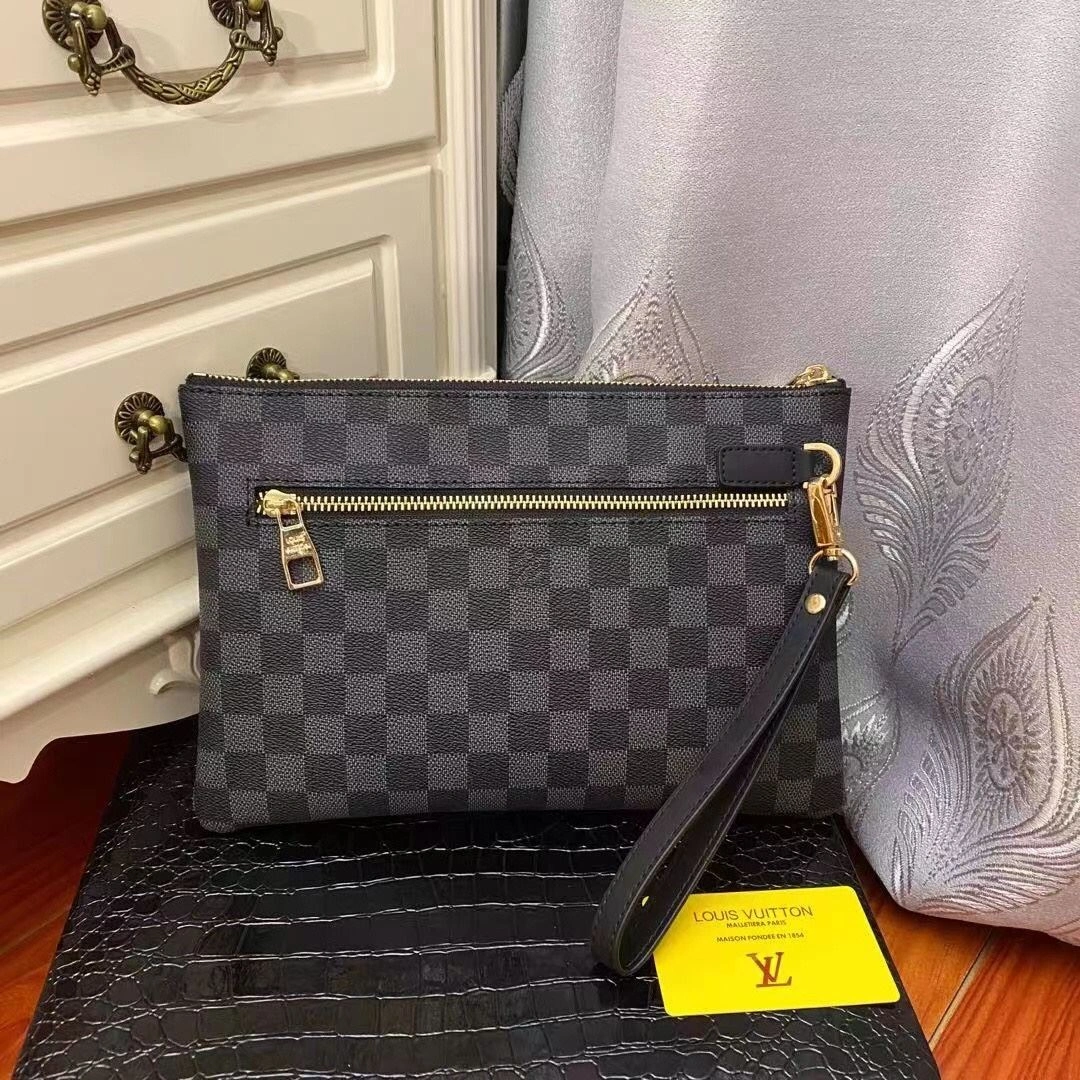 Mens Louis Vuitton Clutch Bags WaterResistant 92758