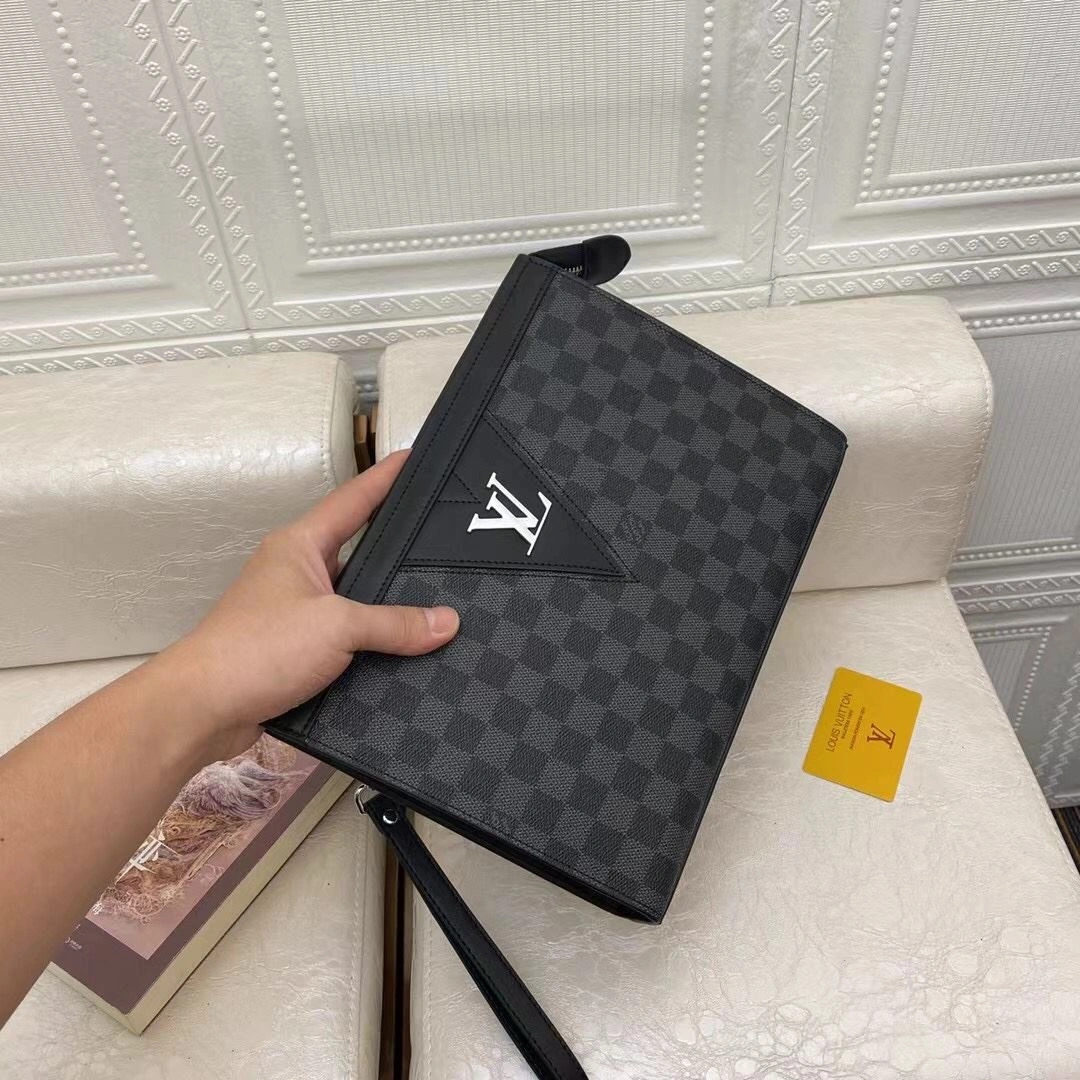 Mens Louis Vuitton Clutch Bags Functional 92751