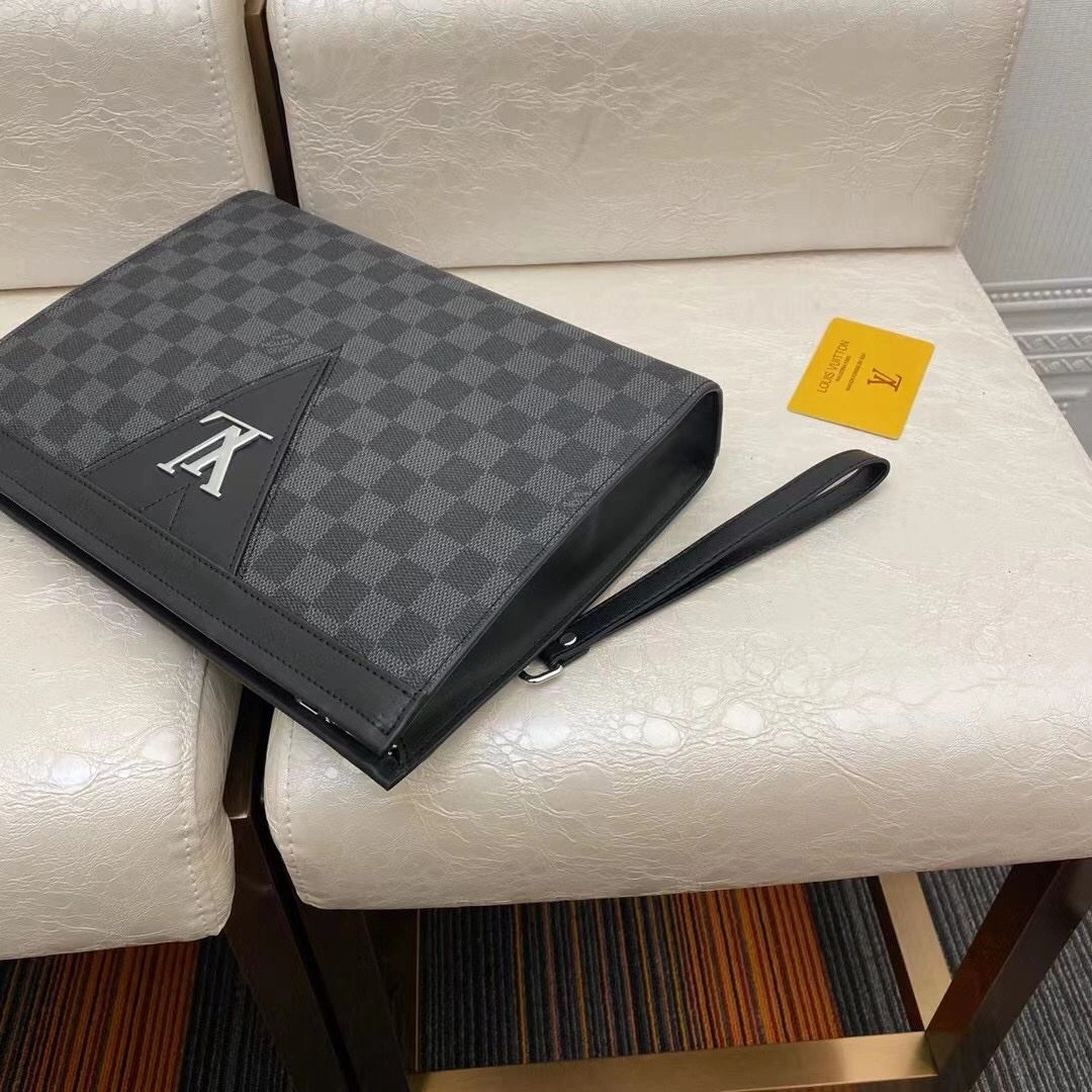 Mens Louis Vuitton Clutch Bags Functional 92751