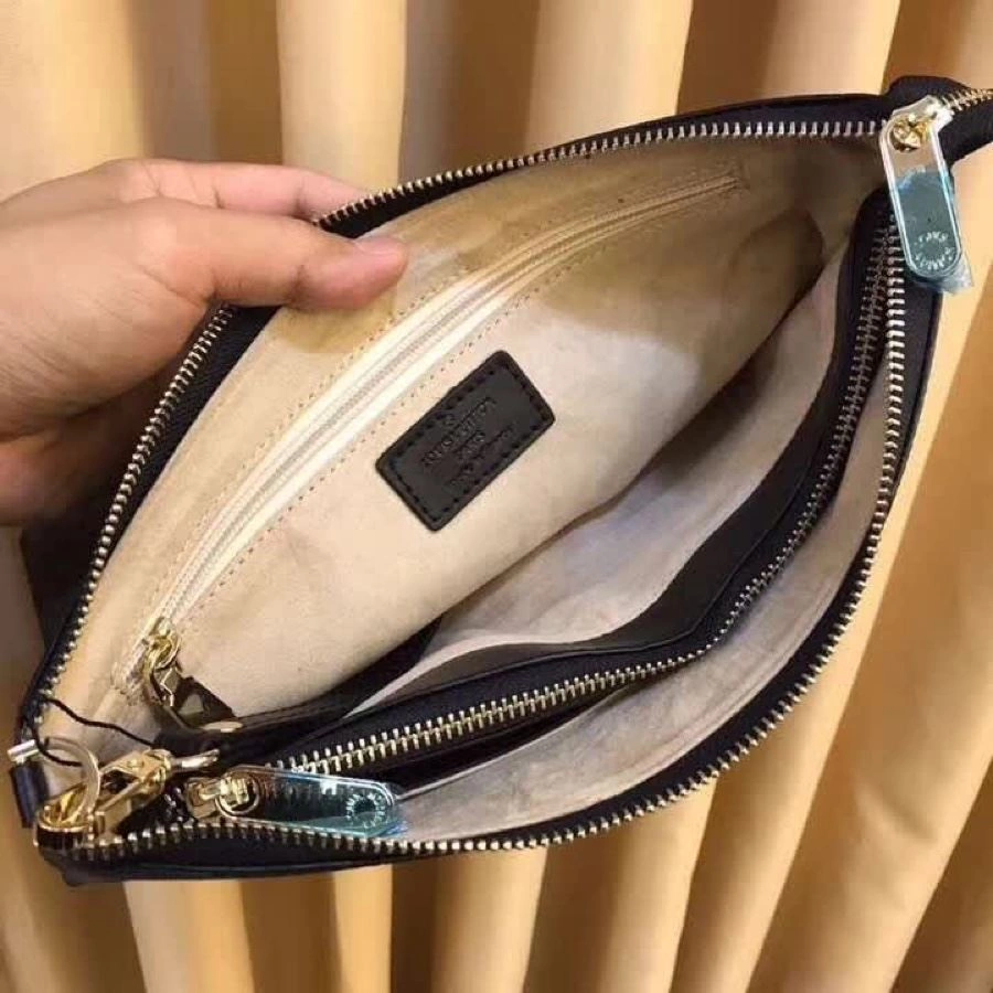 Breathable Mens Louis Vuitton Clutch Bags 92748