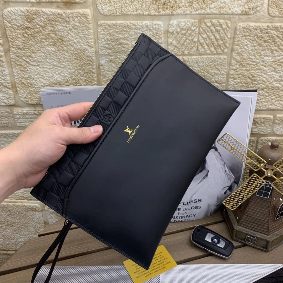 Sophisticated Mens Louis Vuitton Clutch Bags 92771
