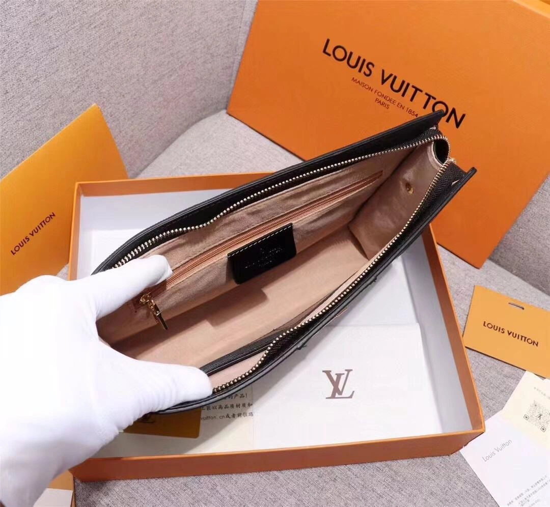 SportInspired Mens Louis Vuitton Clutch Bags 92740