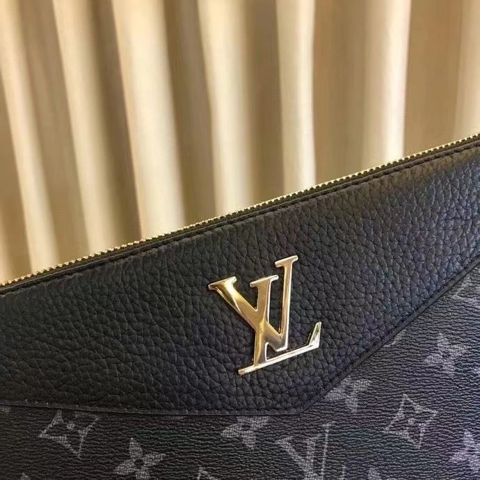 Snug Mens Louis Vuitton Clutch Bags 92738