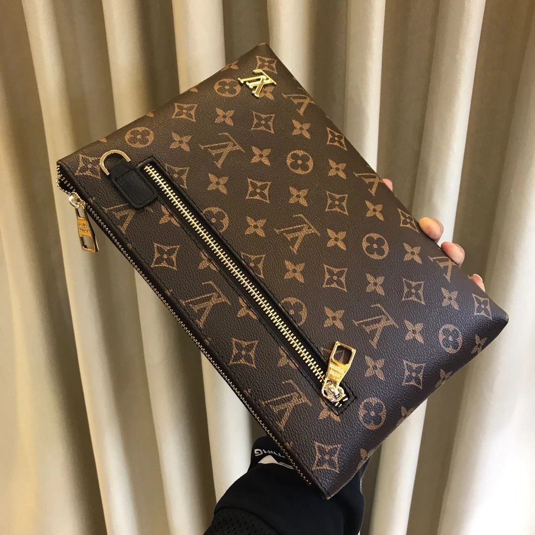 Mens Louis Vuitton Clutch Bags DailyWear 92737