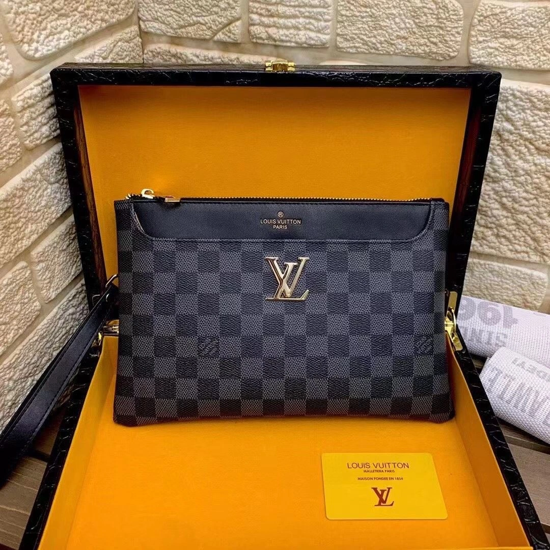 Mens Louis Vuitton Clutch Bags FreshLook 92770