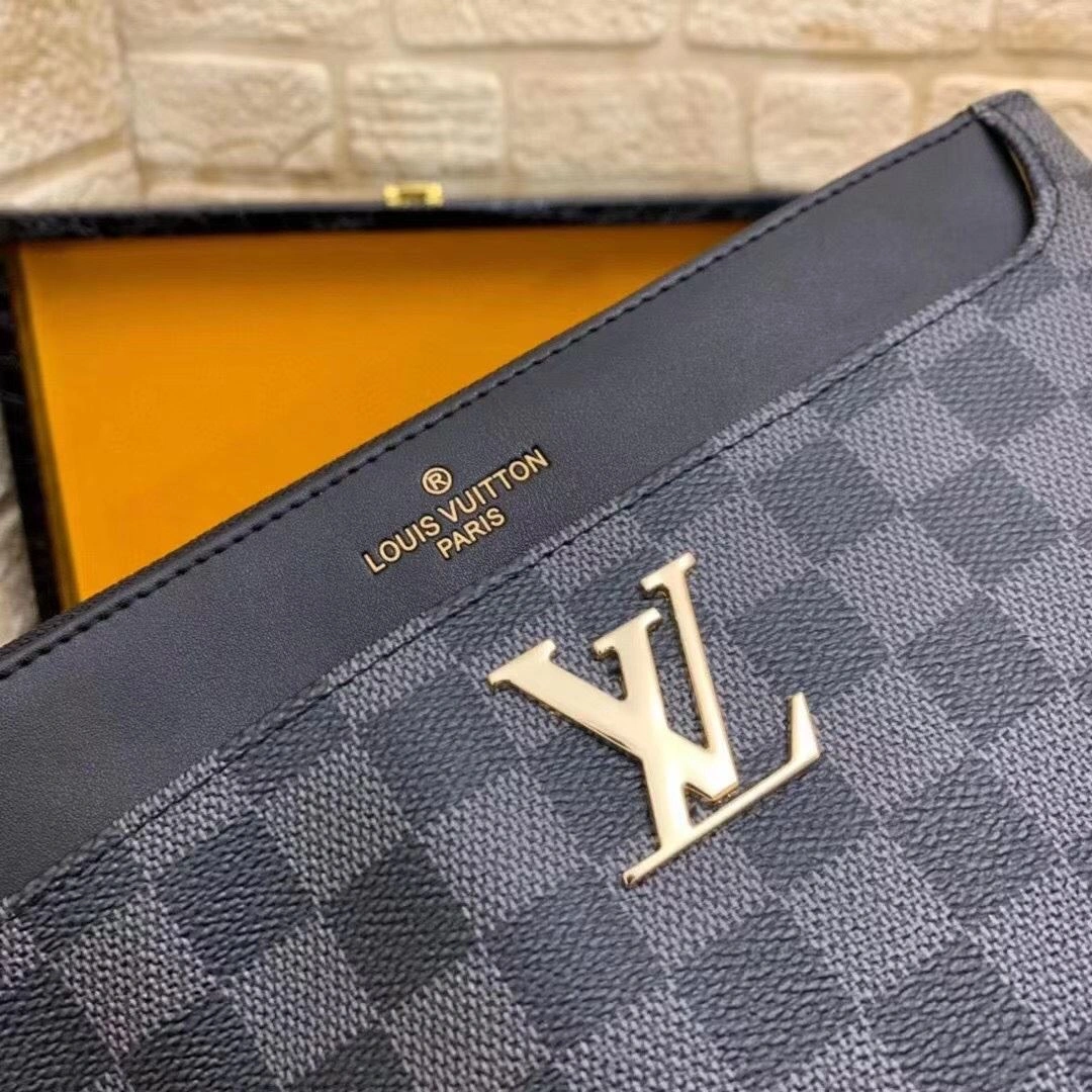 Mens Louis Vuitton Clutch Bags FreshLook 92770