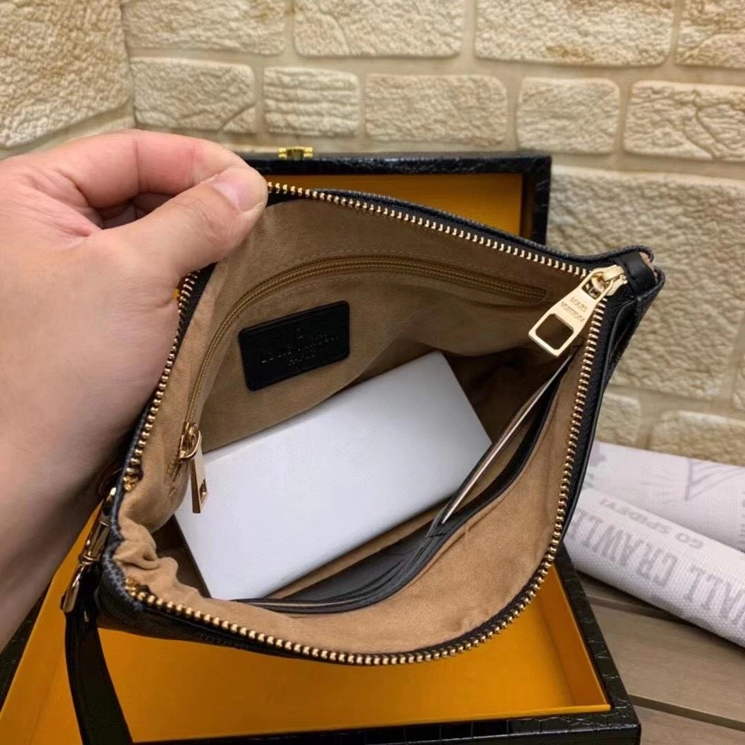 Mens Louis Vuitton Clutch Bags FreshLook 92770