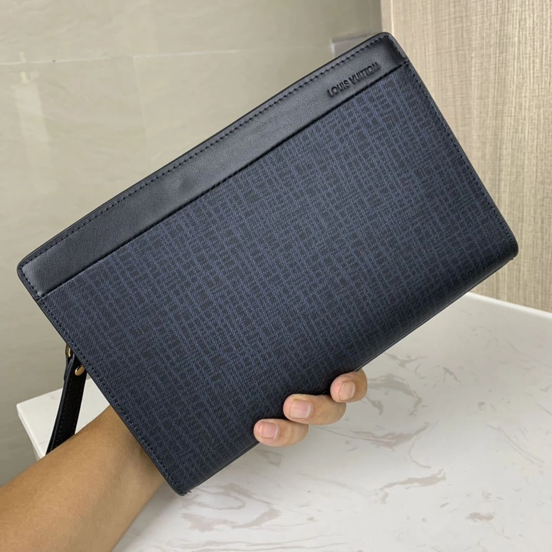 Comfortable Mens Louis Vuitton Clutch Bags 92732