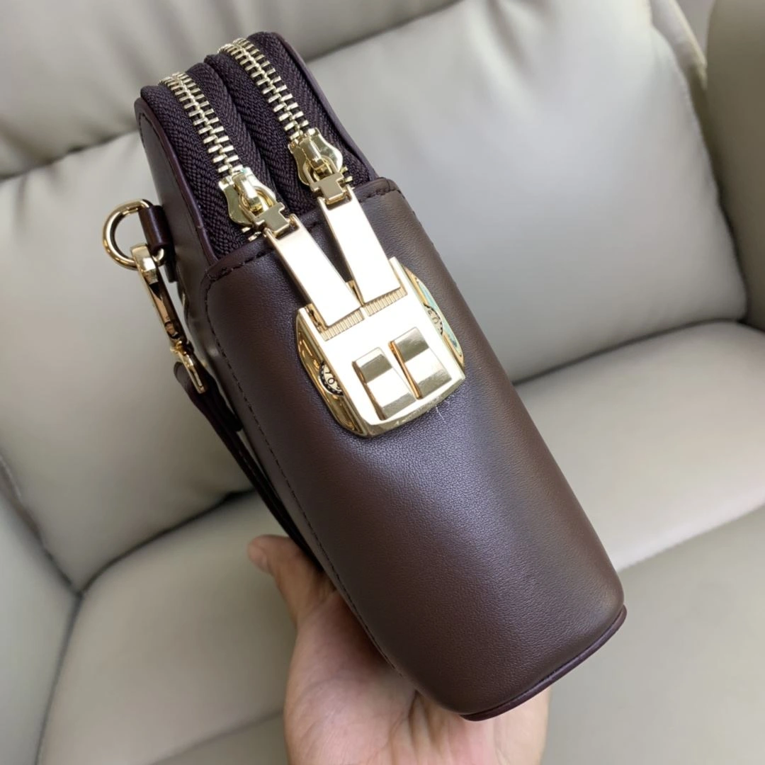 Mens Louis Vuitton Clutch Bags TechFriendly 92729