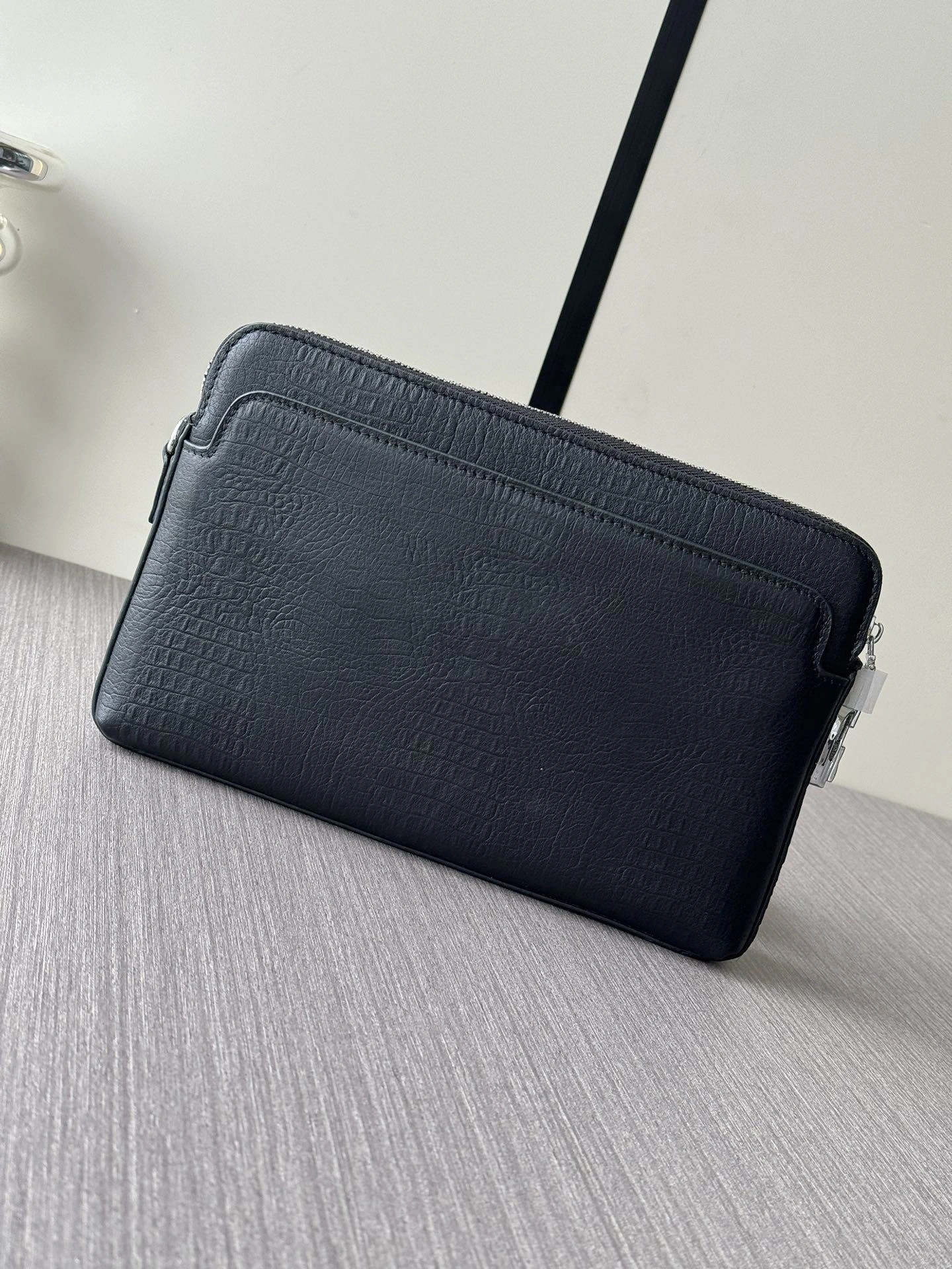 Mens Louis Vuitton Clutch Bags OdorResistant 92730