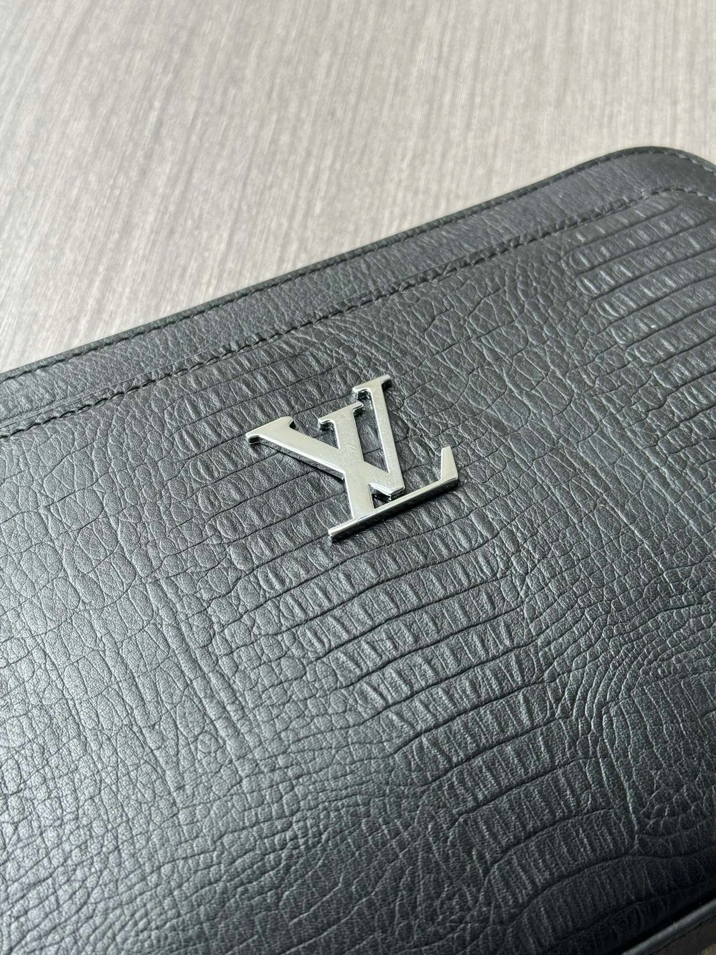 Mens Louis Vuitton Clutch Bags OdorResistant 92730