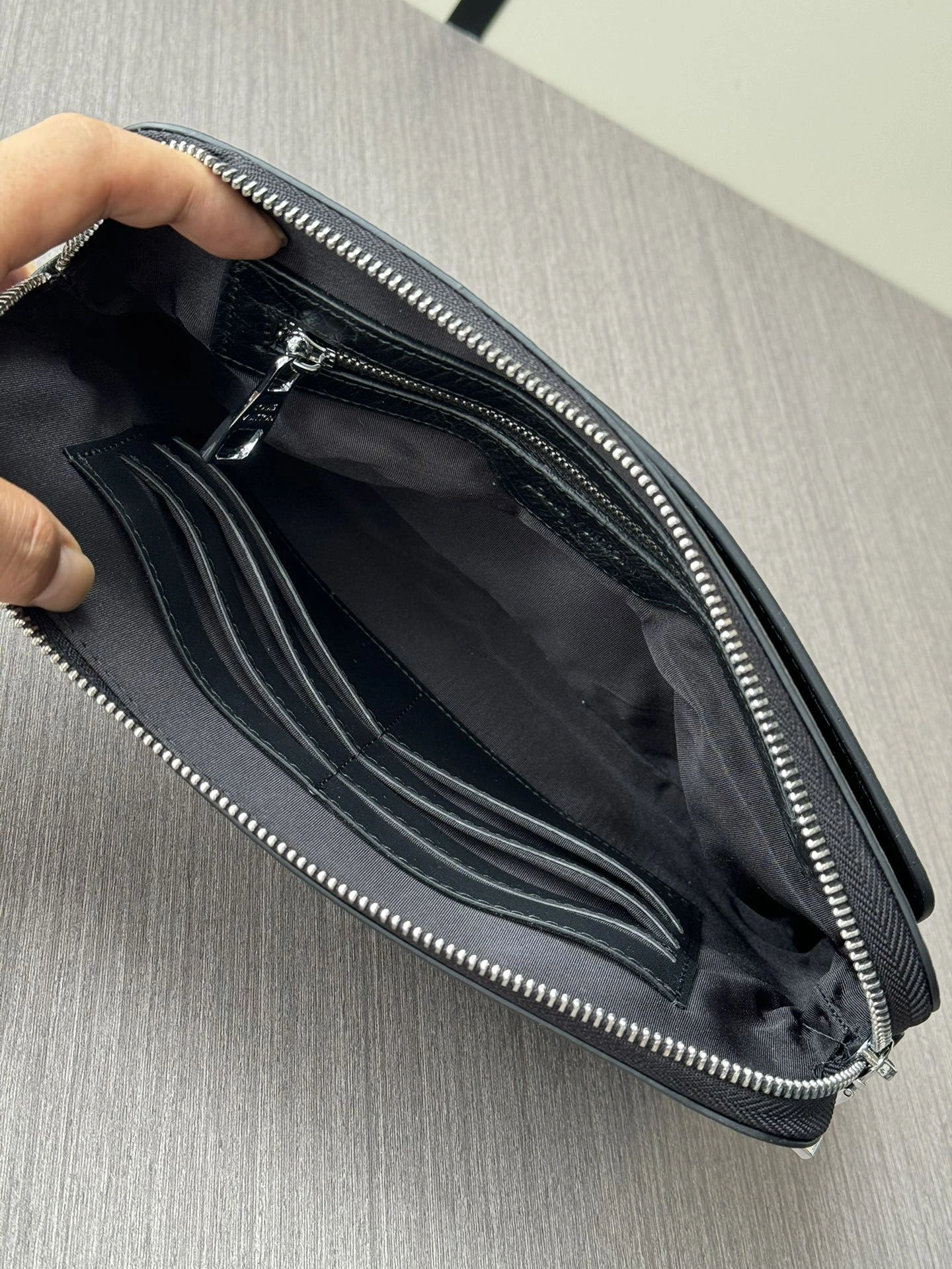 Mens Louis Vuitton Clutch Bags OdorResistant 92730
