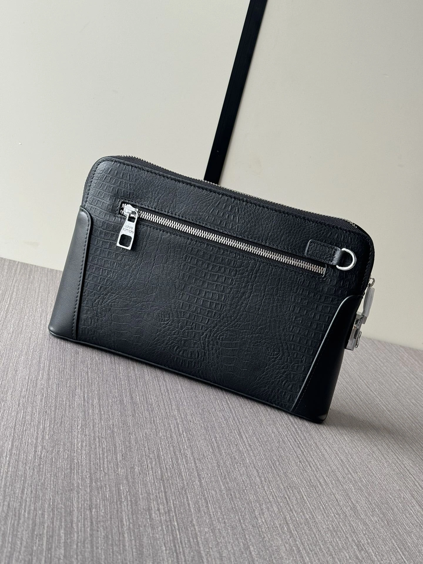 Mens Louis Vuitton Clutch Bags Neat 92728